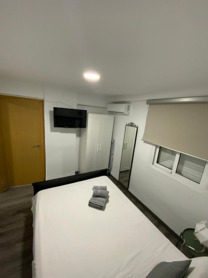 Goya Apartamentos Malaga Exterior photo