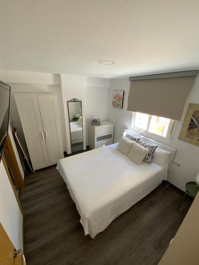 Goya Apartamentos Malaga Exterior photo